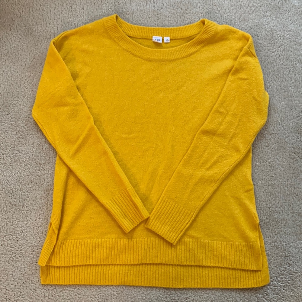 NWOT GAP Mustard Yellow Sweater